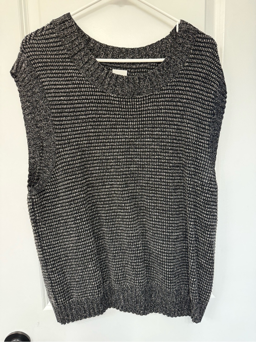 Nic & Zoe Sleeveless Knit Sweater Vest black and gray